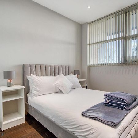 Cosy 1-Bed By Heathrow Airport Lejlighed London Eksteriør billede